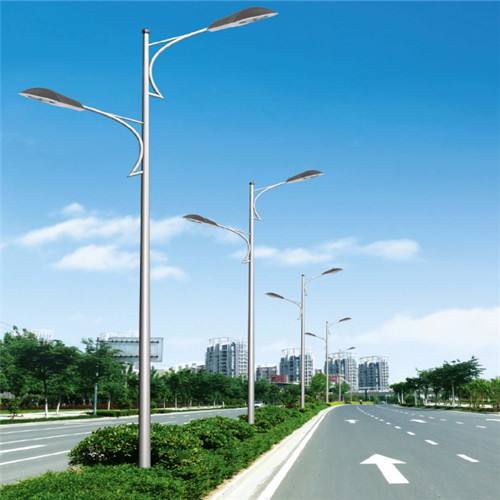 重庆路灯生产厂家：什么样的路灯灯杆基座能抵御六级台风
